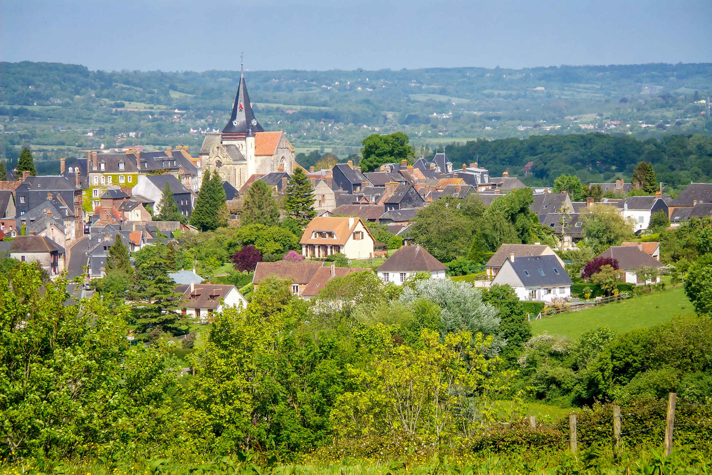 Beaumont-En-Véron[1].webp